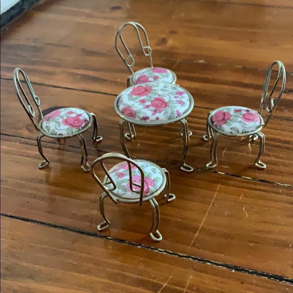 Miniature porcelain dollhouse table and chairs